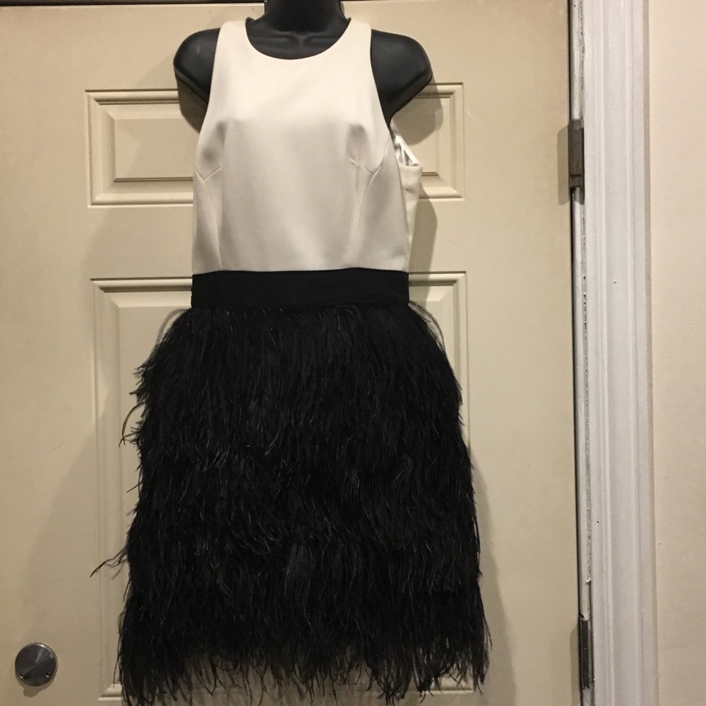 Beautiful Milly White & Black Ostrich dress!